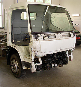 Mitsubishi Canter Frontschaden